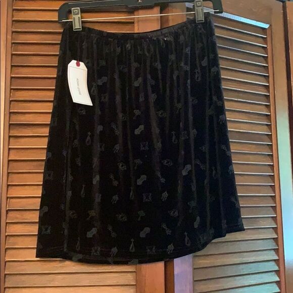 NWT Adam Levine Velvet Jewels Skirt - Picture 3 of 3